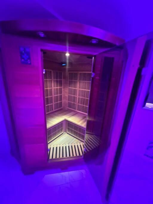 Maison Appartement Triplex Avec Jacuzzi Et Sauna Saint-Etienne  Exteriér fotografie